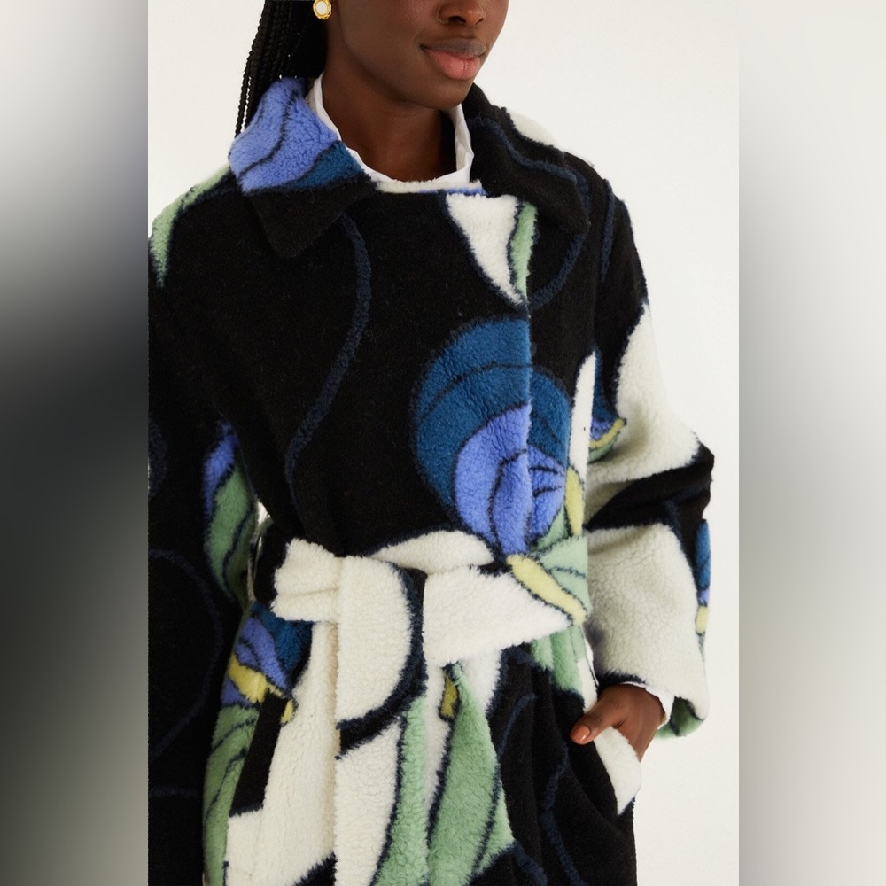 Farm Rio Lovely Anthurium Fleece Coat - Picture 3 of 8